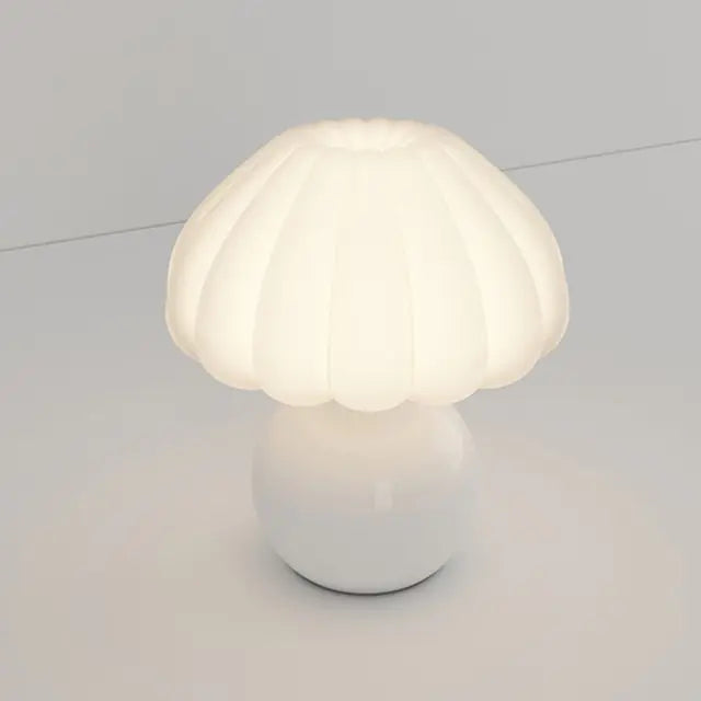 CremeLuxe Lamp