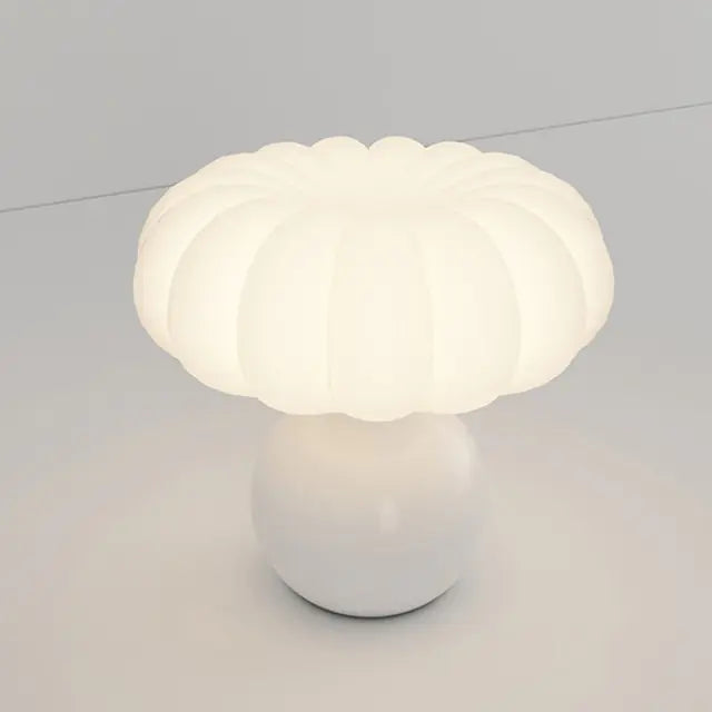 CremeLuxe Lamp