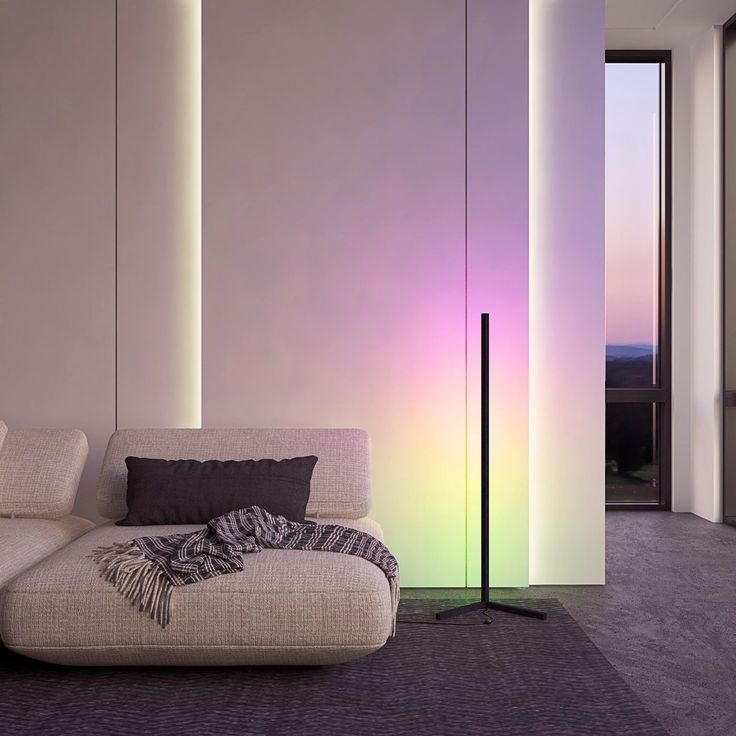 Smart AuraLine Floor Lamp