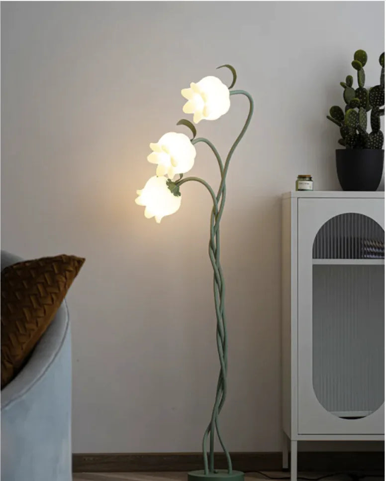 Lily Floral Floor Lamp