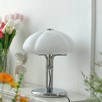 Petal Dome Lamp