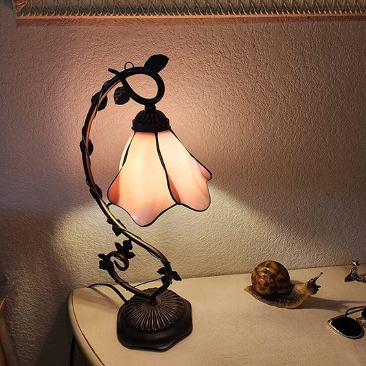 Flower Alloy Retro Lamp