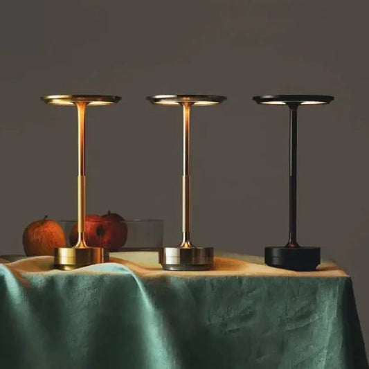 LuminaMetal Lamp
