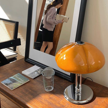Petal Dome Lamp