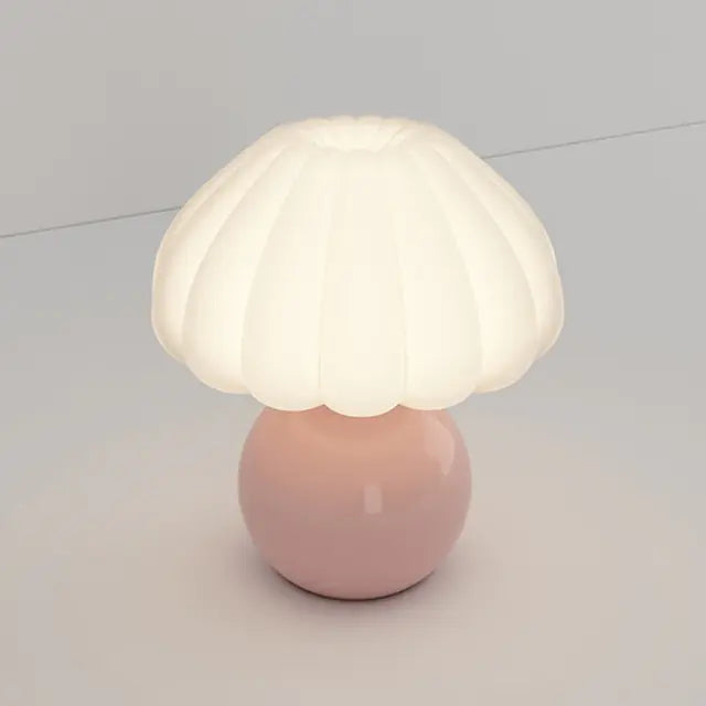 CremeLuxe Lamp